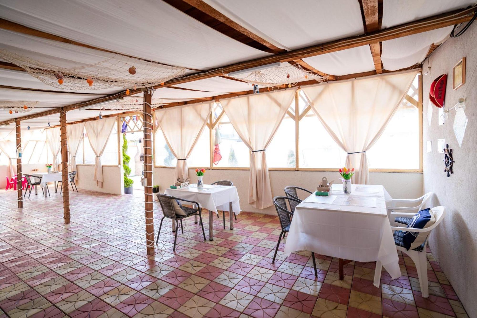 Casa Irina 2Mai Hotell Două Mai Eksteriør bilde